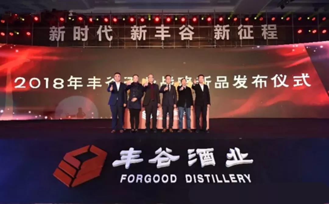 国产真人做爰视频免费