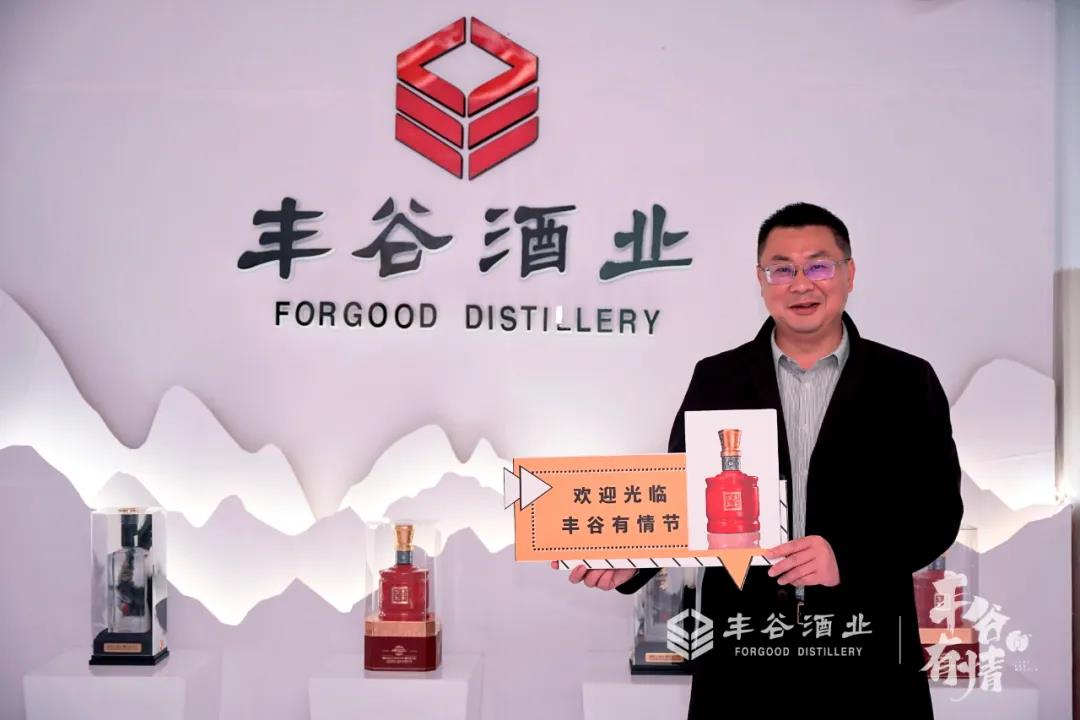 国产真人做爰视频免费