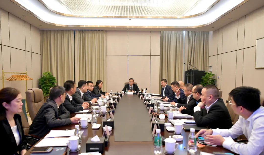 国产真人做爰视频免费