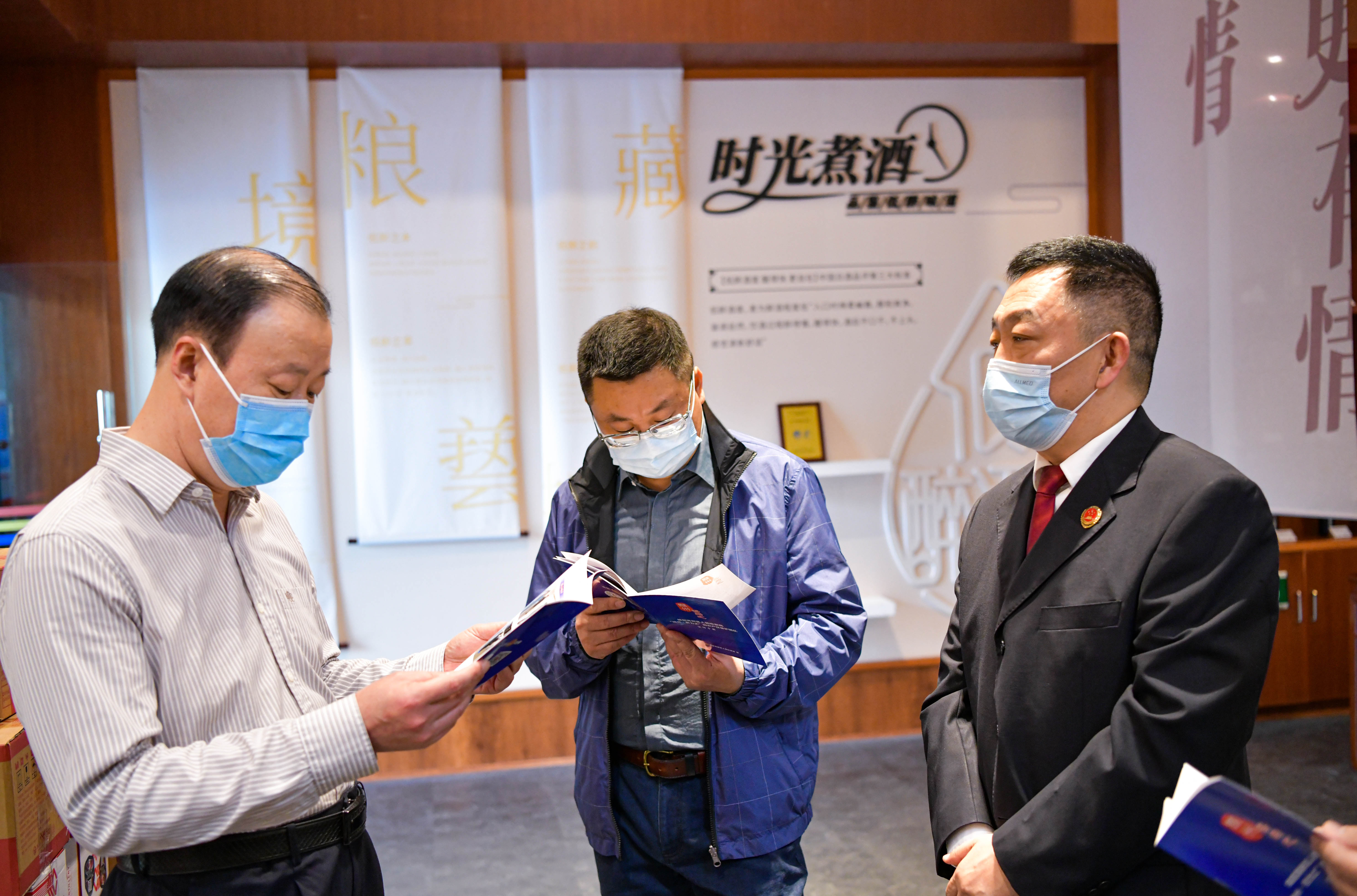 国产真人做爰视频免费
