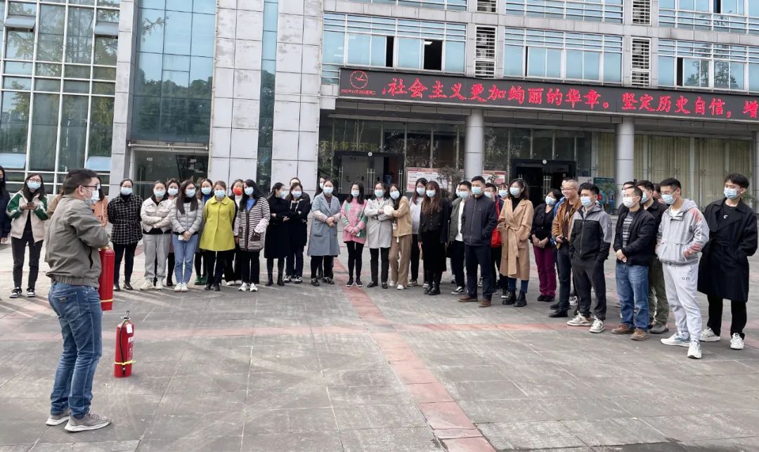 国产真人做爰视频免费