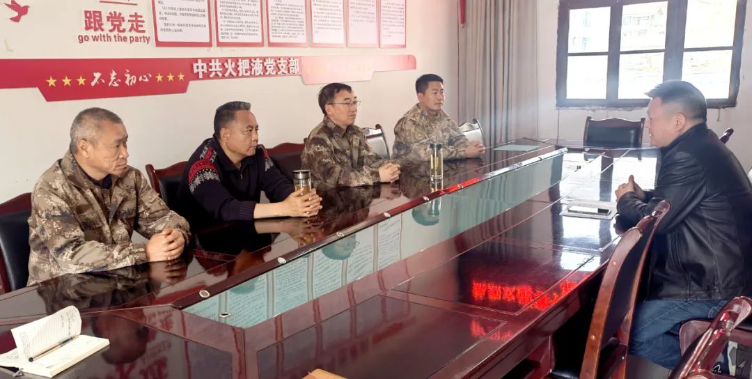 国产真人做爰视频免费