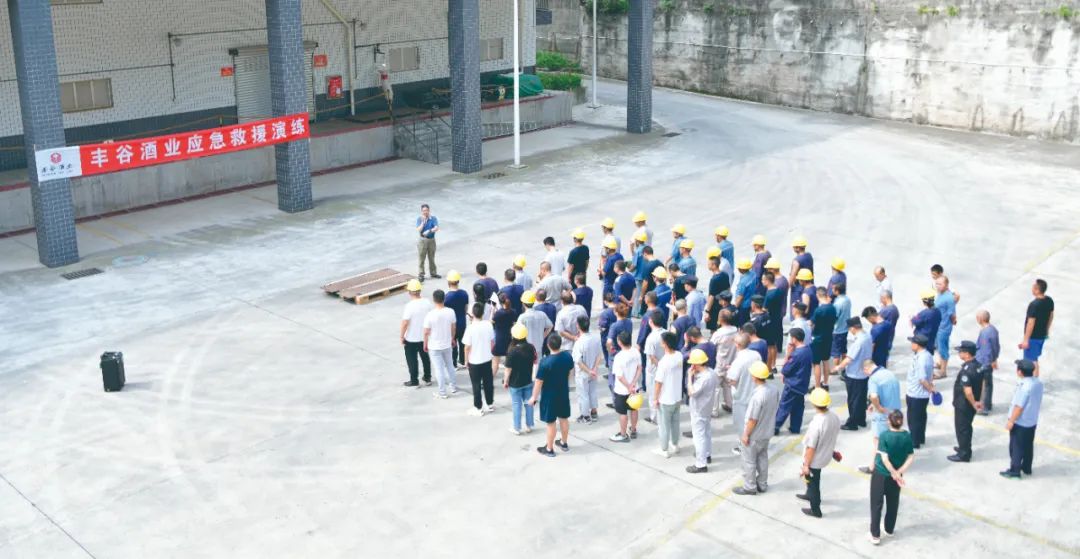 国产真人做爰视频免费