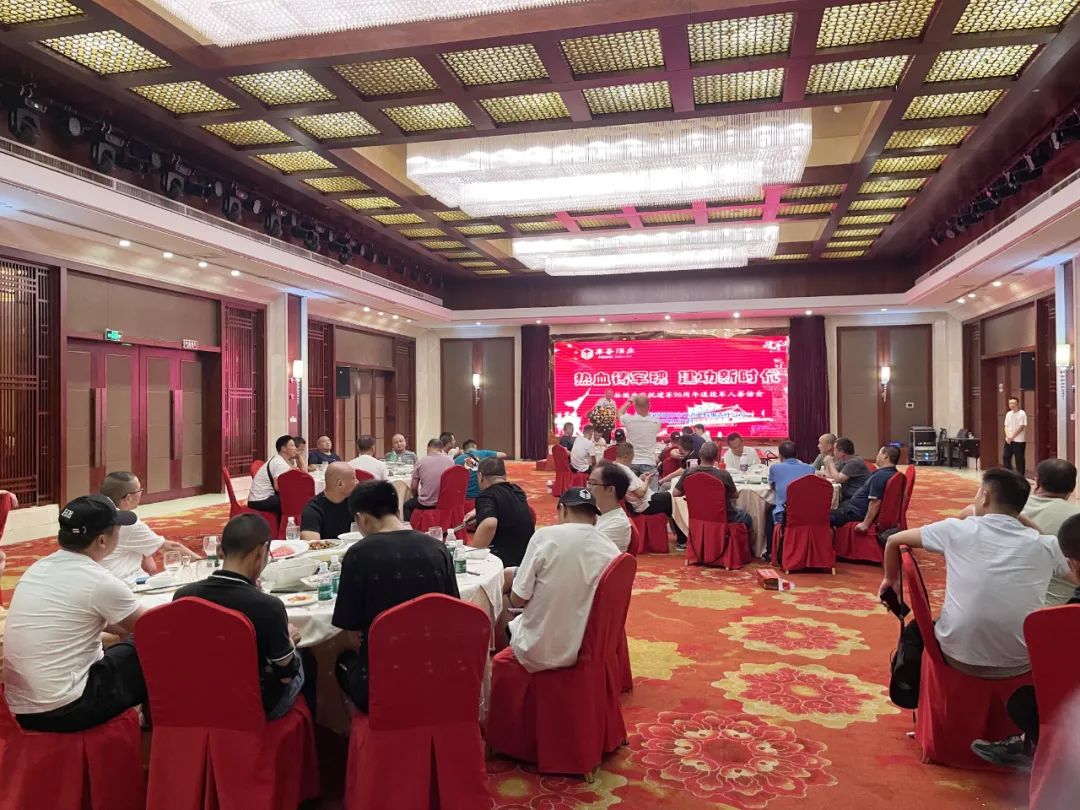 国产真人做爰视频免费