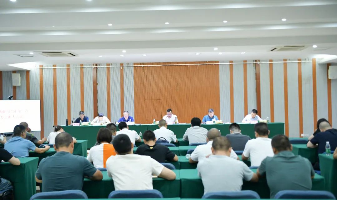 国产真人做爰视频免费