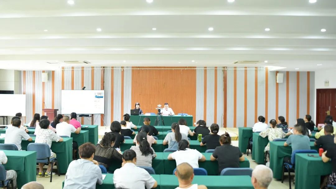 国产真人做爰视频免费