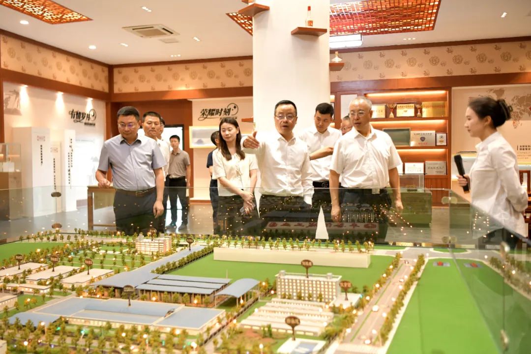 国产真人做爰视频免费