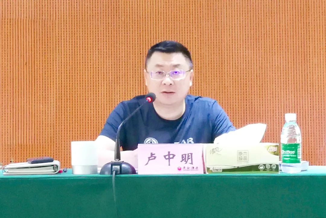 国产真人做爰视频免费