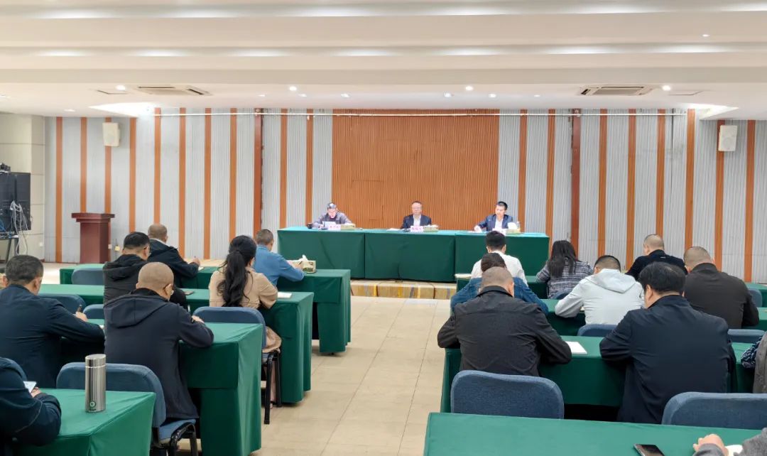 国产真人做爰视频免费