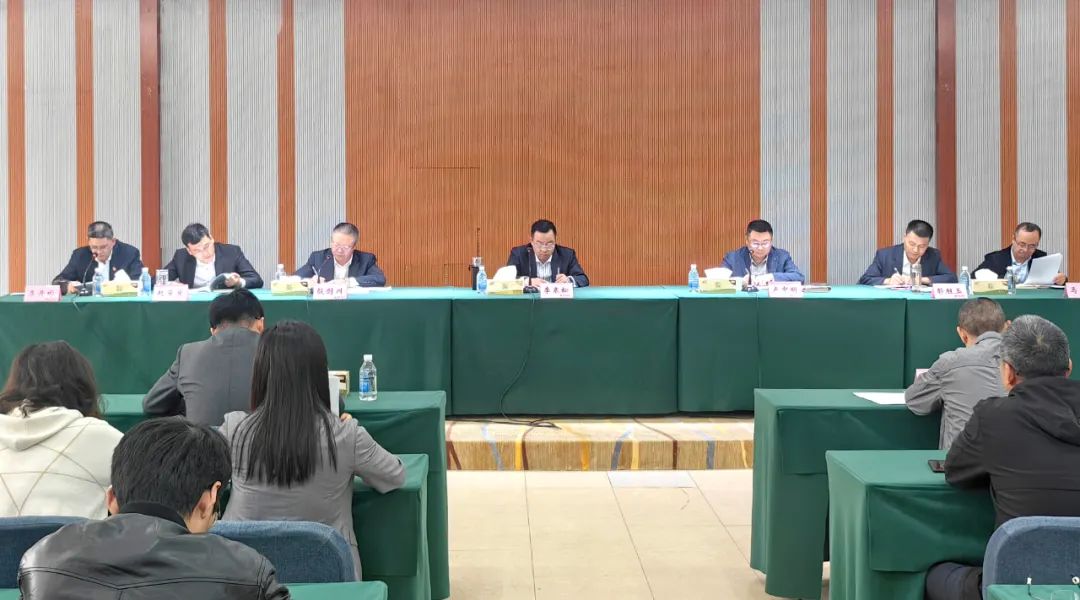 国产真人做爰视频免费