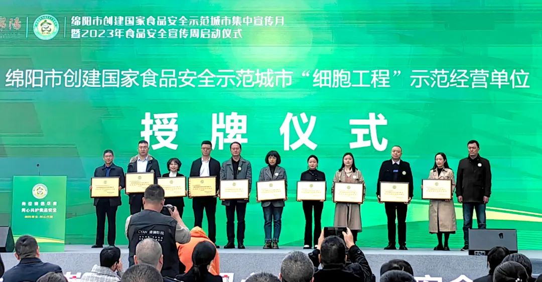 国产真人做爰视频免费