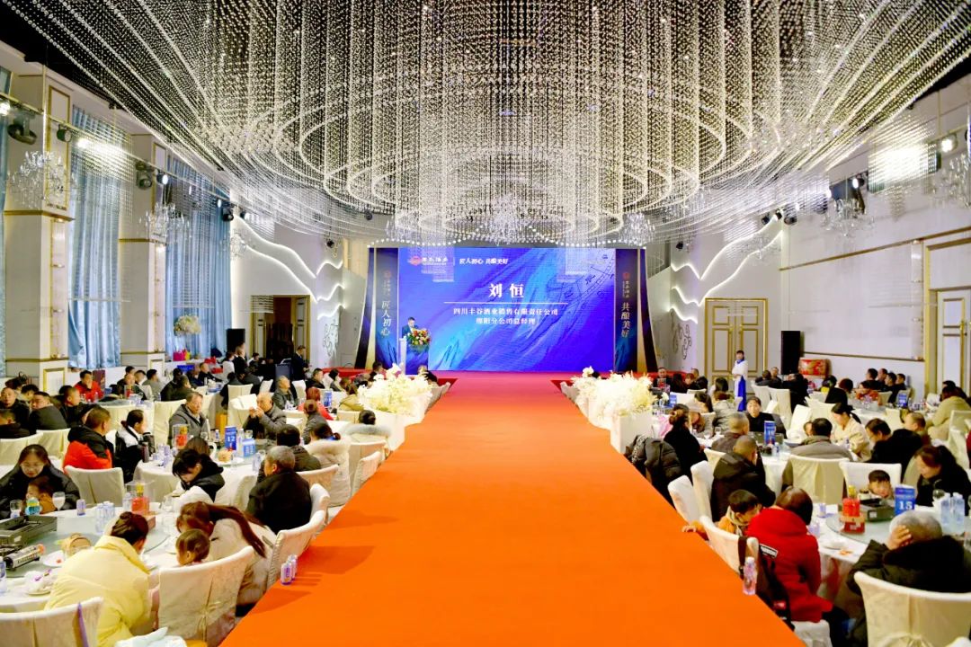 国产真人做爰视频免费