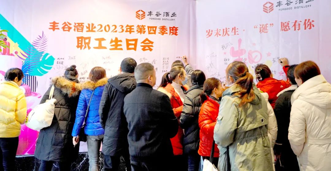 国产真人做爰视频免费