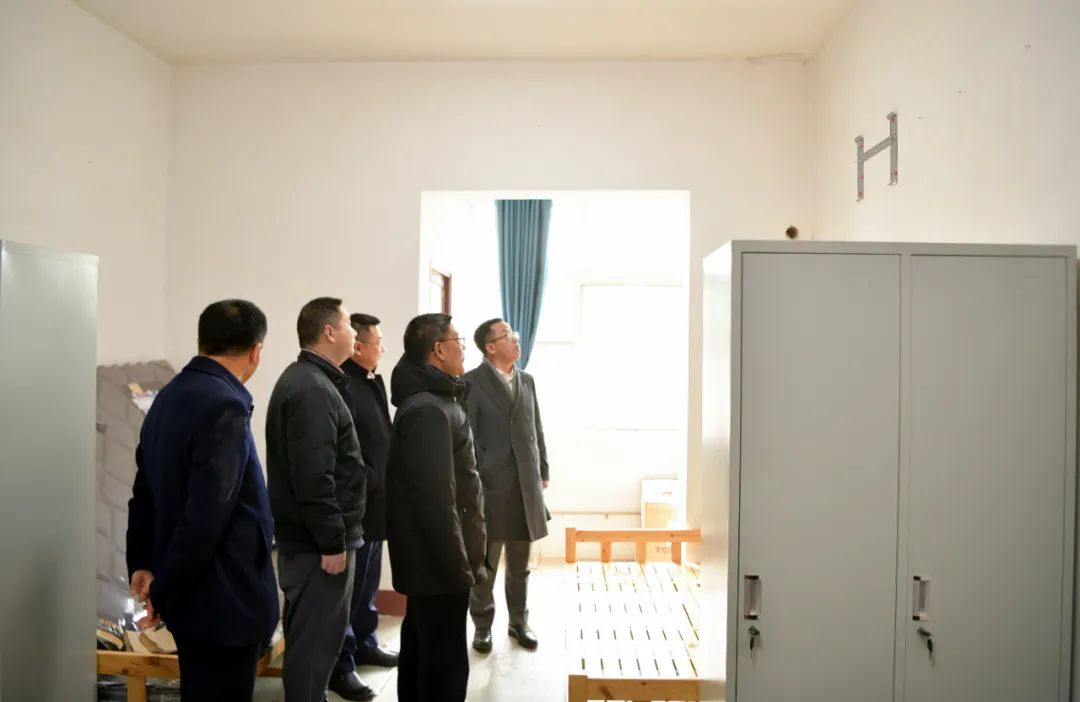 国产真人做爰视频免费