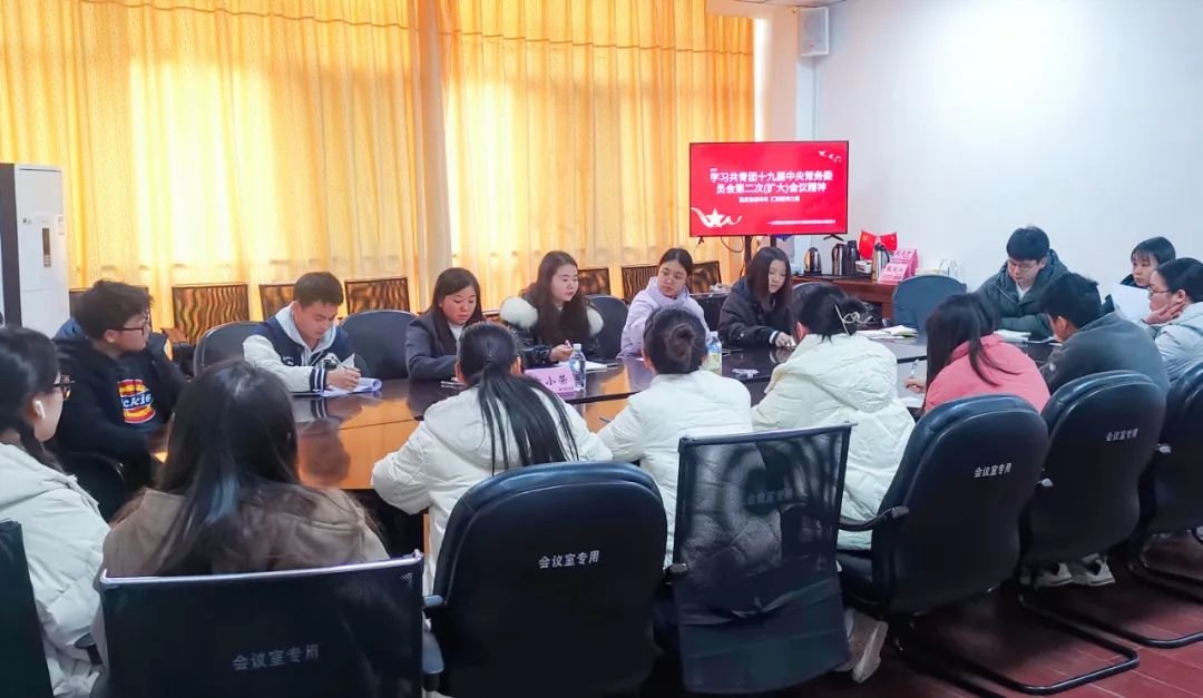 国产真人做爰视频免费