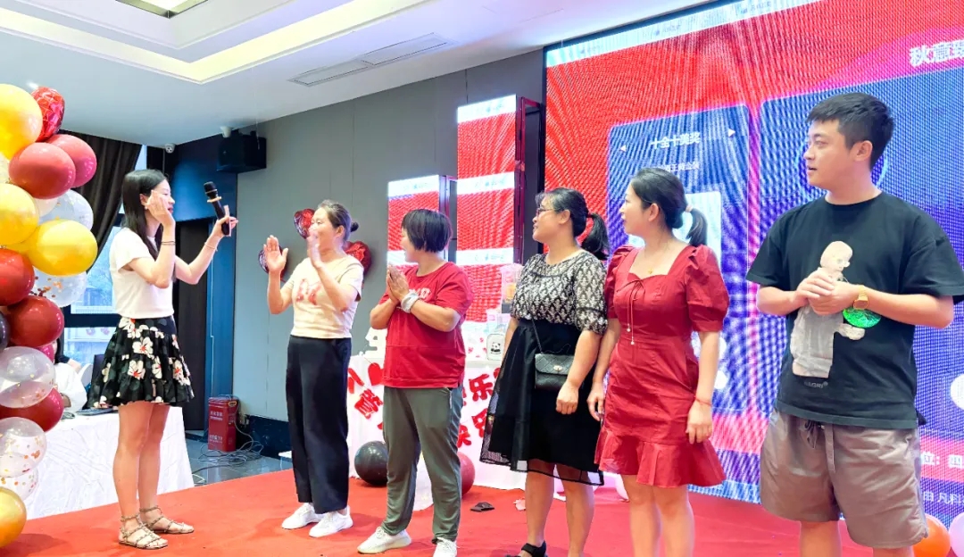 国产真人做爰视频免费