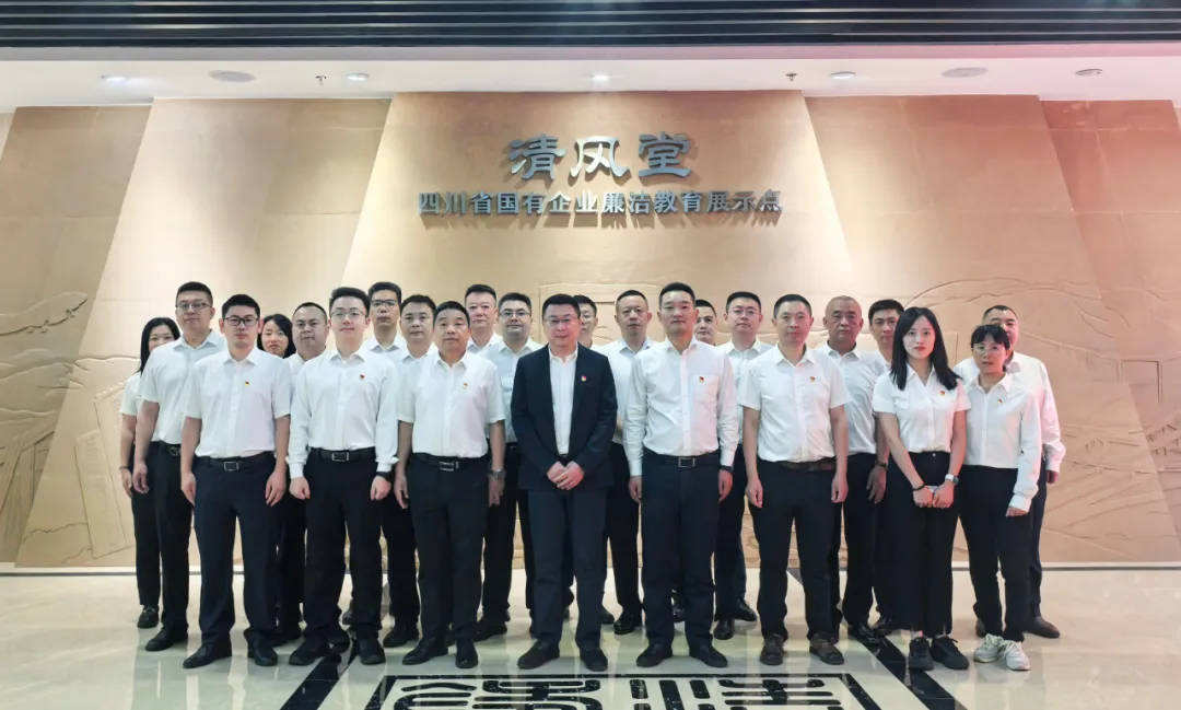 国产真人做爰视频免费