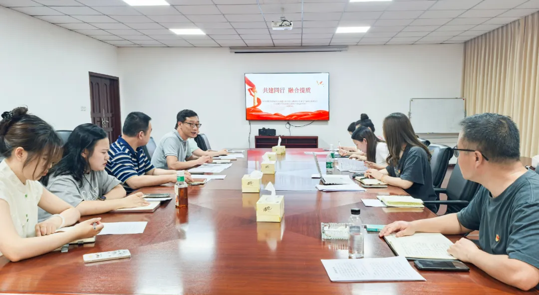 国产真人做爰视频免费
