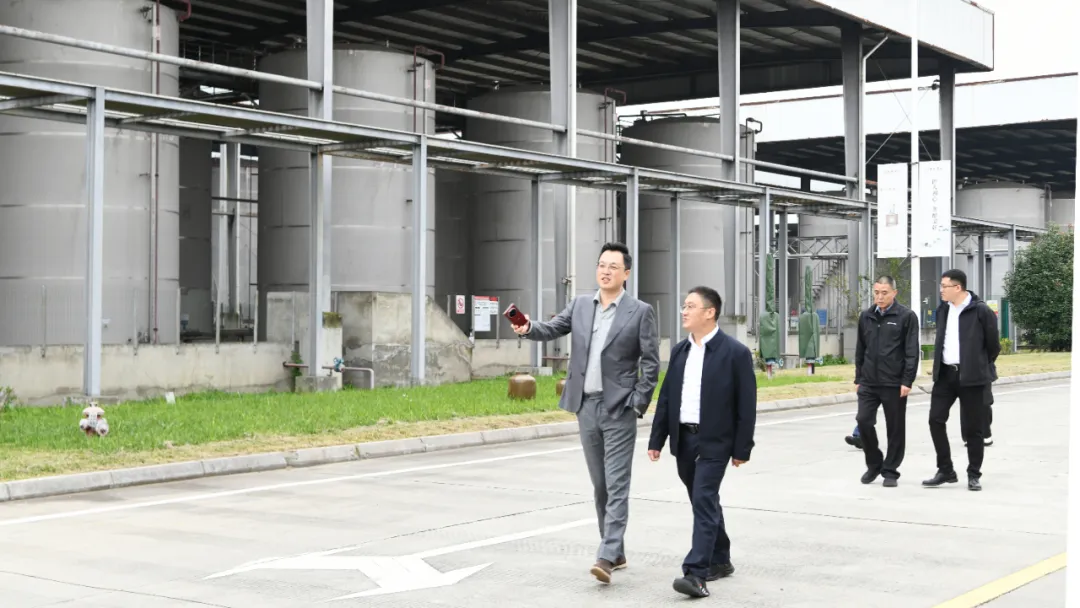 国产真人做爰视频免费