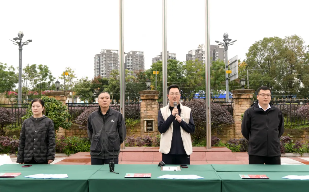 国产真人做爰视频免费