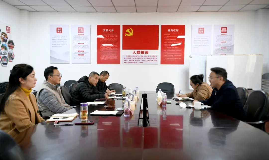 国产真人做爰视频免费