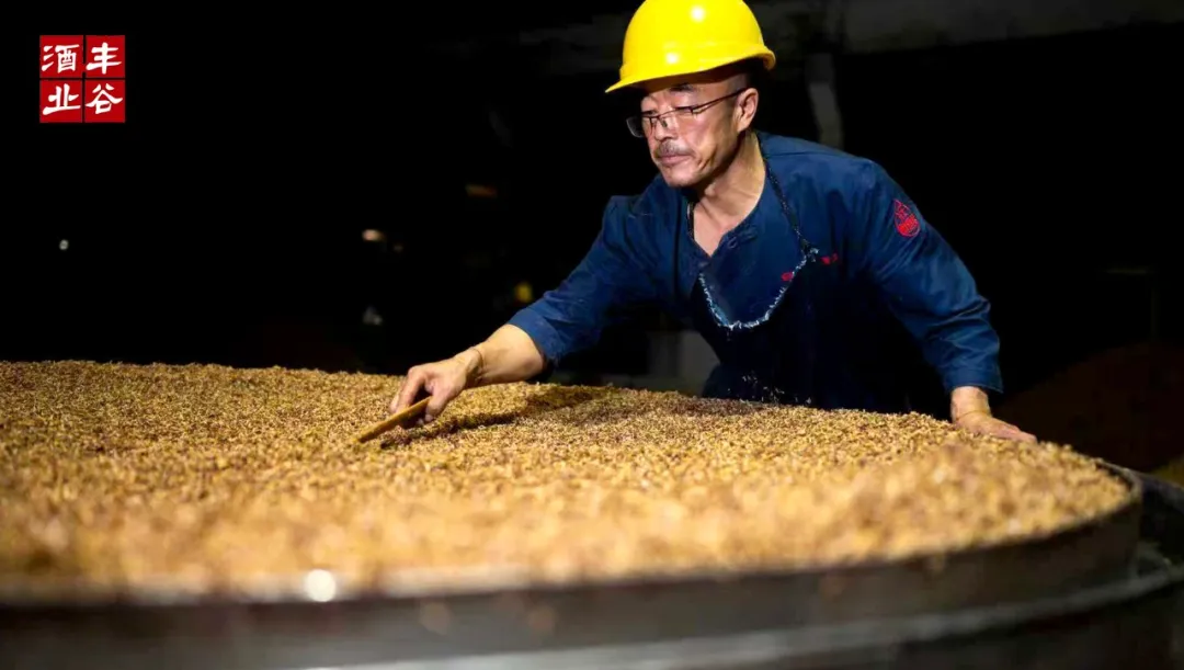 国产真人做爰视频免费